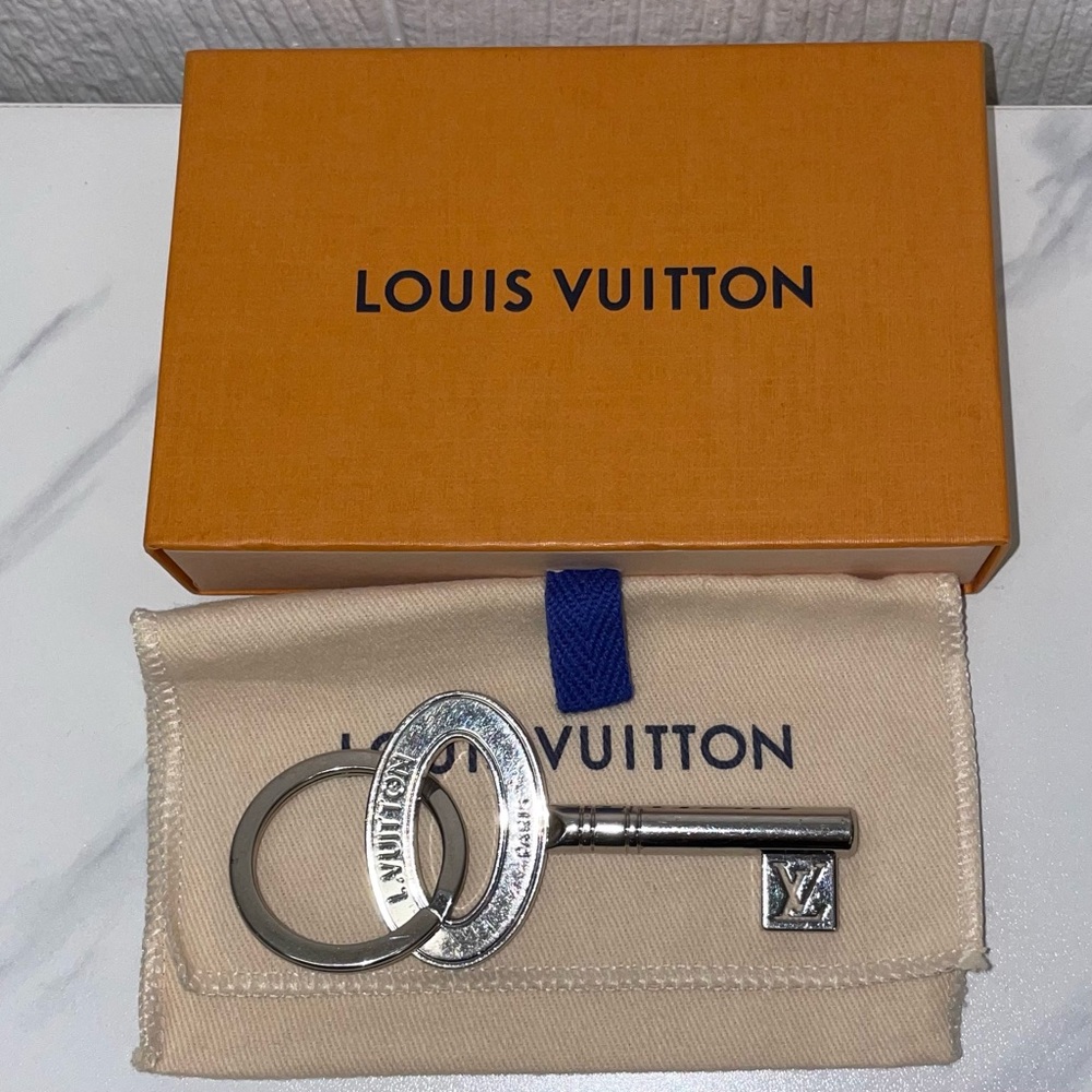 Louis Vuitton Silver Key Holder